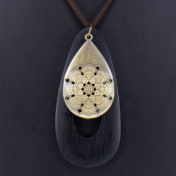 Brunsblar Necklace - Picture 2 of 3